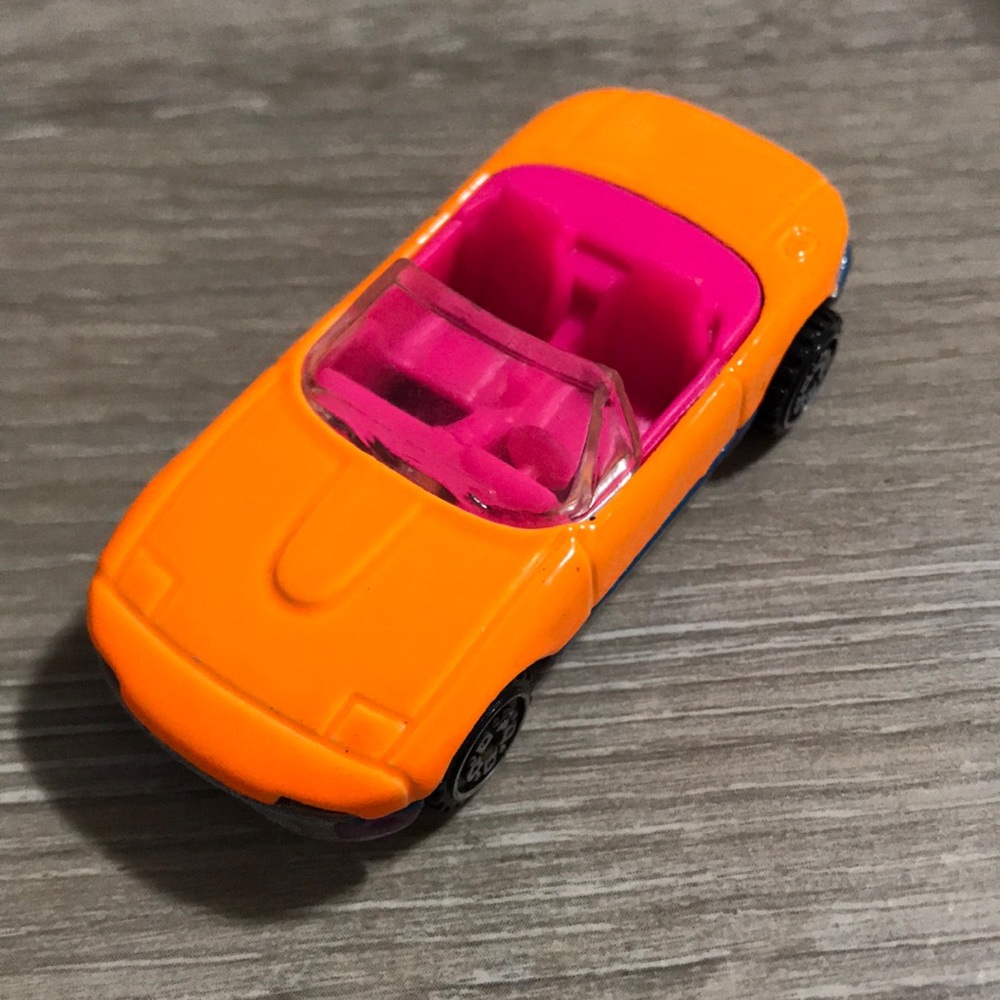 Vintage Hot Wheels 1990 Mazda Miata MX5 Convertible Orange Pink Int. Malaysia